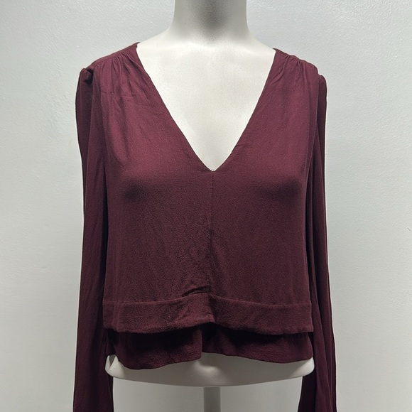Free People Crop Top Cropped Long Sleeve Blouse V Neck Crepe Boho Maroon Size XS - Picture 3 of 9